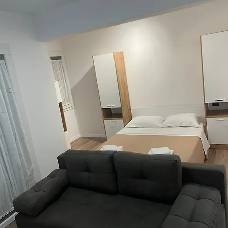 Old Town Center 1 Apartament *